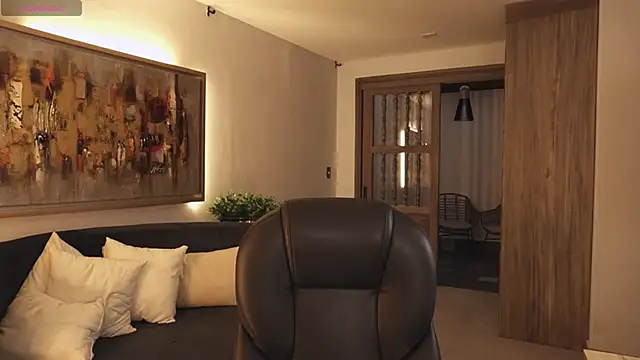 MaryLewis  online show from 09-26-25, 12:20