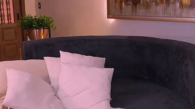 Snapshot of KateSunder chatting on 05-11-26, 02:45 KateSunder online show from 05-11-26, 02:45