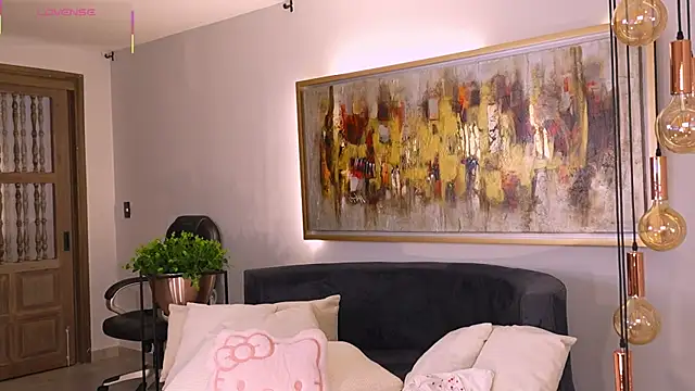 Snapshot of KateSunder chatting on 05-13-26, 11:51 KateSunder online show from 05-13-26, 11:51