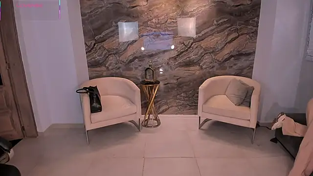 Snapshot of KateSunder chatting on 06-10-26, 10:47 KateSunder online show from 06-10-26, 10:47