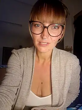 MissMialicious online show from 03-04-25, 08:05