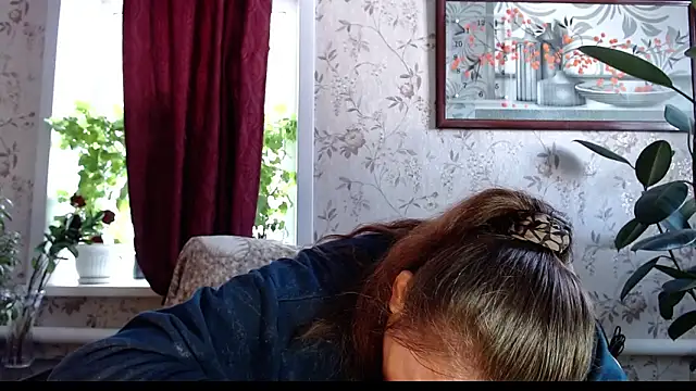 EmilyDoth online show from 03-01-26, 05:53