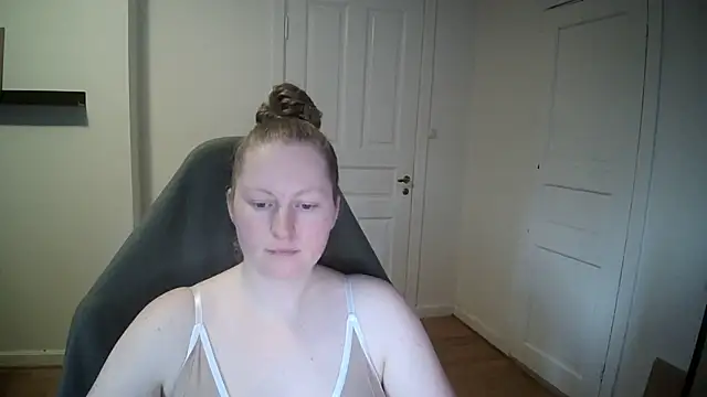 Girlnina-1995 online show from 02-05-25, 01:44