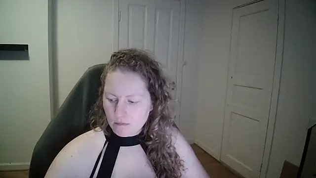 Girlnina-1995 online show from 02-18-25, 02:38