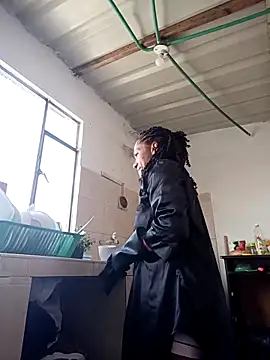 Snapshot of Bigassmommy_x chatting on 09-26-25, 04:00 Bigassmommy x online show from 09-26-25, 04:00