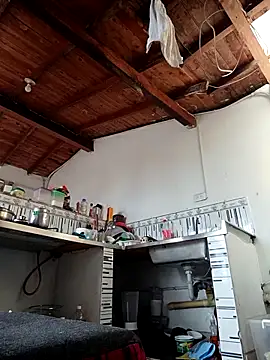 Snapshot of Bigassmommy_x chatting on 10-21-25, 03:13 Bigassmommy x online show from 10-21-25, 03:13