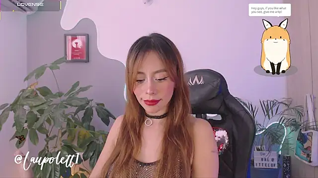 Snapshot of LauPolett chatting on 11-19-25, 10:10 LauPolett online show from 11-19-25, 10:10