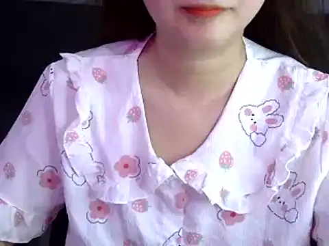 Bee 2k online show from 11-11-25, 04:45