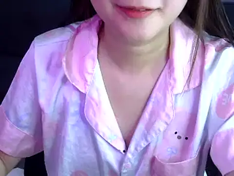 Bee 2k online show from 11-21-25, 04:55