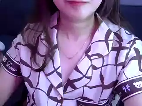 Bee 2k online show from 04-21-26, 04:19