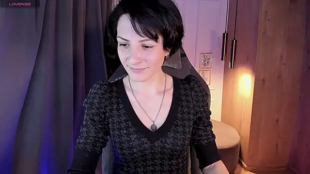 LorenDaze online show from 03-04-25, 01:49