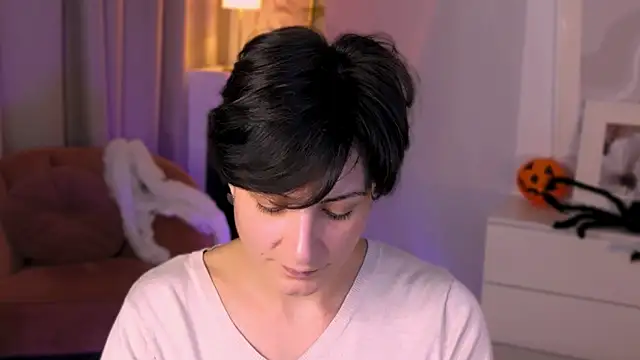 LorenDaze online show from 11-04-25, 02:16