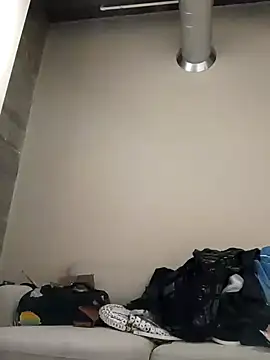 eatmeplease44 online show from 02-14-25, 02:39