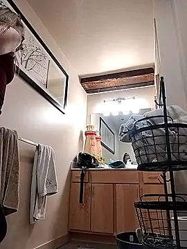 eatmeplease44 online show from 09-16-25, 12:55