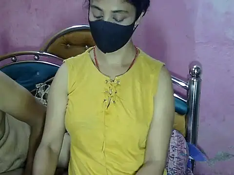 Indian Horny Wife online show from 03-12-26, 07:31