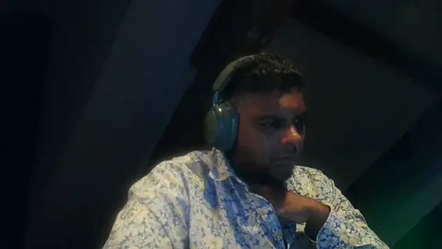 Snapshot of Bandusrilankasexymen chatting on 10-31-25, 09:38 Bandusrilankasexymen online show from 10-31-25, 09:38