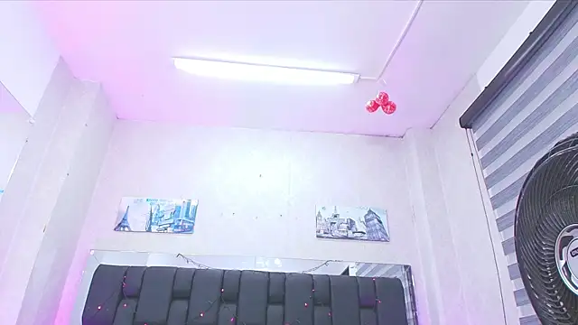  carolina fox online show from 02-21-25, 06:18