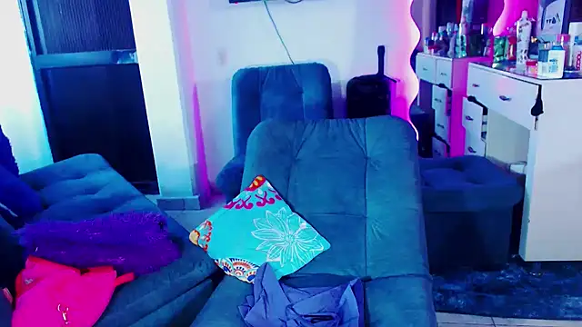 violet bigcock774 online show from 02-27-25, 08:09