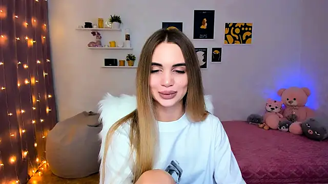 Snapshot of aPieceOfJoy chatting on 12-16-24, 12:48 aPieceOfJoy online show from 12-16-24, 12:48