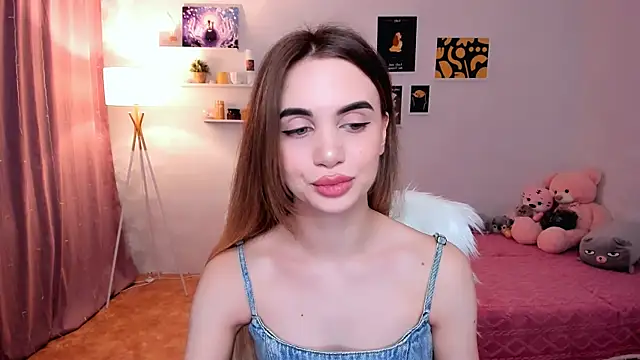 Snapshot of aPieceOfJoy chatting on 02-28-25, 10:28 aPieceOfJoy online show from 02-28-25, 10:28