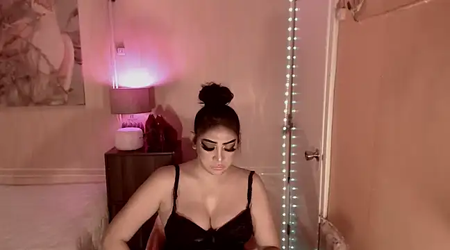 Snapshot of Biancafoxie chatting on 02-09-25, 09:26 Biancafoxie online show from 02-09-25, 09:26