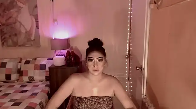 Snapshot of Biancafoxie chatting on 02-15-25, 08:44 Biancafoxie online show from 02-15-25, 08:44