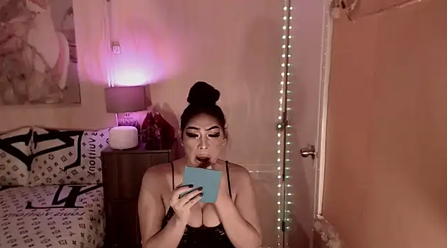 Snapshot of Biancafoxie chatting on 03-06-25, 08:52 Biancafoxie online show from 03-06-25, 08:52