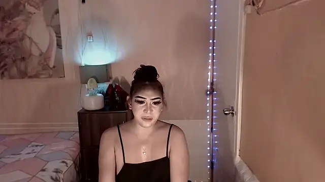 Snapshot of Biancafoxie chatting on 09-12-25, 10:26 Biancafoxie online show from 09-12-25, 10:26