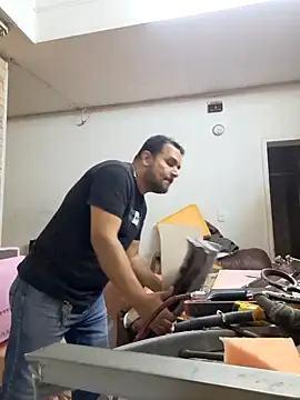 Snapshot of Ben_joseph1976 chatting on 12-19-24, 11:14 Ben joseph1976 online show from 12-19-24, 11:14