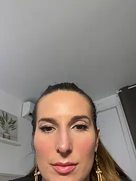 Snapshot of Thescorpionfr chatting on 01-13-25, 08:04 Thescorpionfr online show from 01-13-25, 08:04