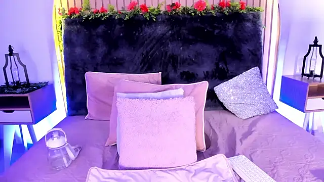 Snapshot of Karlagonzales_ chatting on 01-29-25, 12:43 Karlagonzales online show from 01-29-25, 12:43