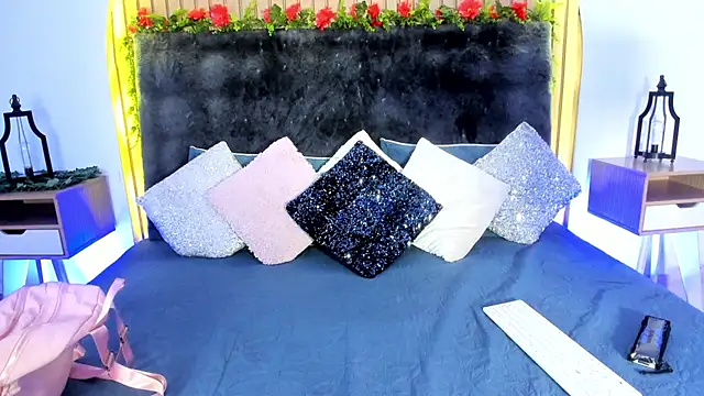 Snapshot of Karlagonzales_ chatting on 02-12-25, 07:24 Karlagonzales online show from 02-12-25, 07:24