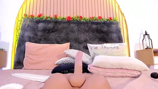 Snapshot of Karlagonzales_ chatting on 02-23-25, 05:18 Karlagonzales online show from 02-23-25, 05:18