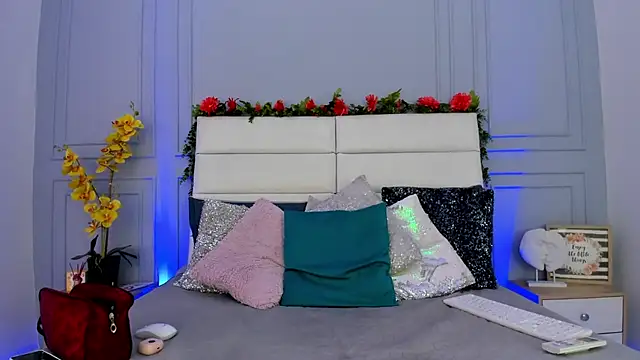 Snapshot of Karlagonzales_ chatting on 03-17-25, 07:04 Karlagonzales online show from 03-17-25, 07:04