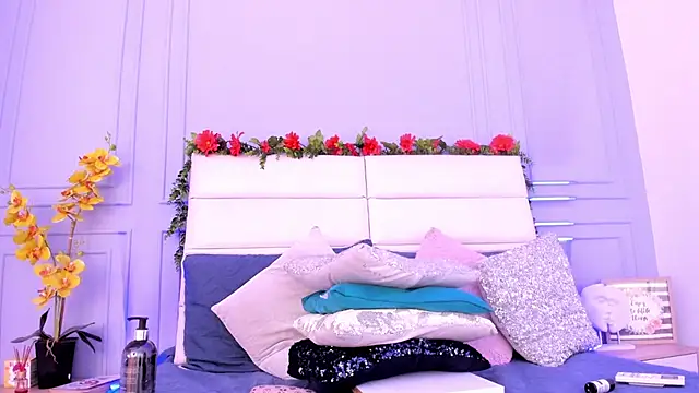 Snapshot of Karlagonzales_ chatting on 03-21-25, 09:45 Karlagonzales online show from 03-21-25, 09:45