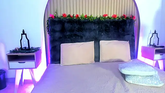 Snapshot of Karlagonzales_ chatting on 11-11-25, 10:04 Karlagonzales online show from 11-11-25, 10:04