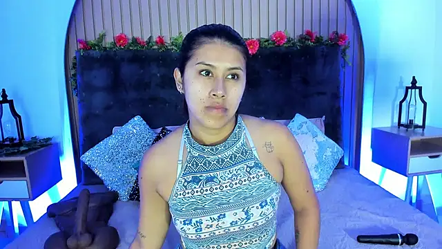 Snapshot of Karlagonzales_ chatting on 11-14-25, 09:41 Karlagonzales online show from 11-14-25, 09:41