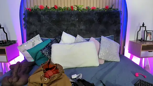 Karlagonzales  online show from 03-26-26, 06:46