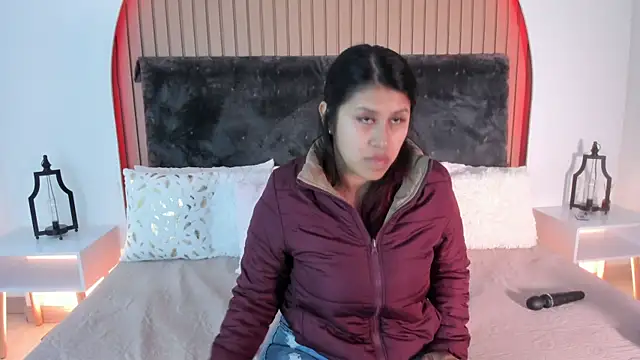 Karlagonzales  online show from 04-26-26, 11:19