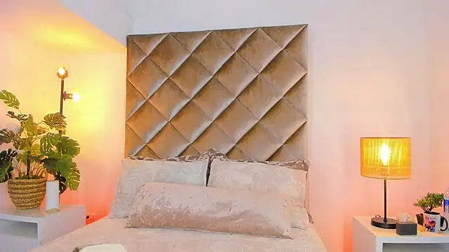 malaia hills online show from 04-24-26, 06:54