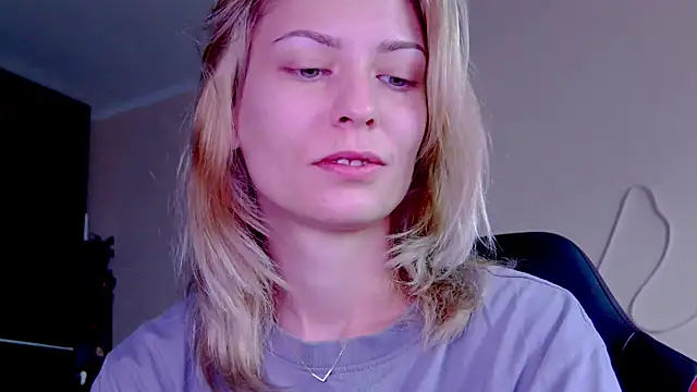 karo123421 online show from 10-08-25, 08:56