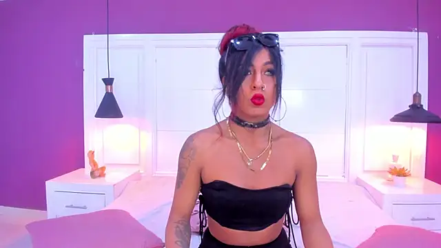 SilvanaCapelli online show from 02-15-25, 09:48