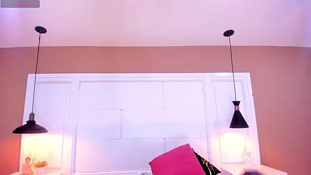 SilvanaCapelli online show from 09-30-25, 07:02