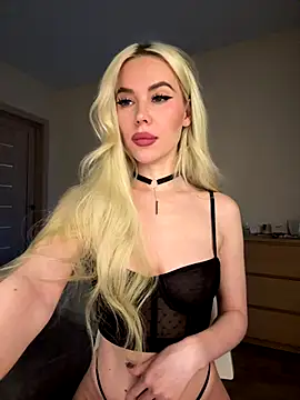 xDinnax online show from 10-19-25, 03:45