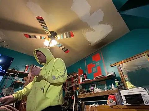 charactrzero online show from 12-22-24, 05:56