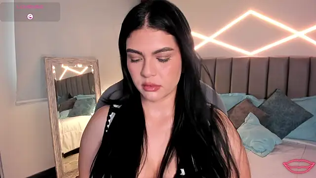 Veronicalanx1 online show from 04-27-26, 11:52