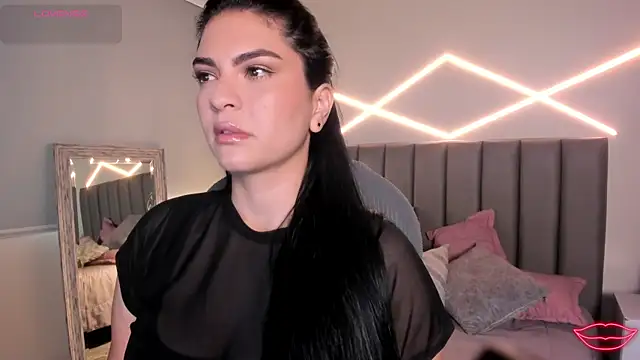 Snapshot of Veronicalanx1 chatting on 05-12-26, 11:40 Veronicalanx1 online show from 05-12-26, 11:40