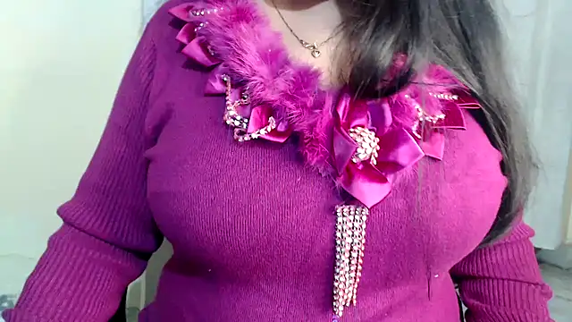 Snapshot of HOT_CHILLY chatting on 02-22-25, 06:41 HOT CHILLY online show from 02-22-25, 06:41