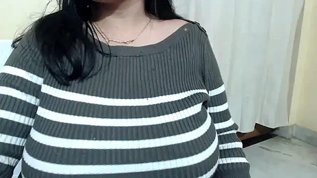 Snapshot of HOT_CHILLY chatting on 11-17-25, 07:41 HOT CHILLY online show from 11-17-25, 07:41