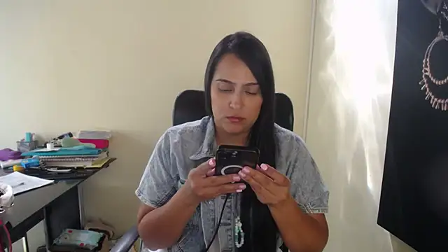 kendall 52 online show from 09-27-25, 02:44